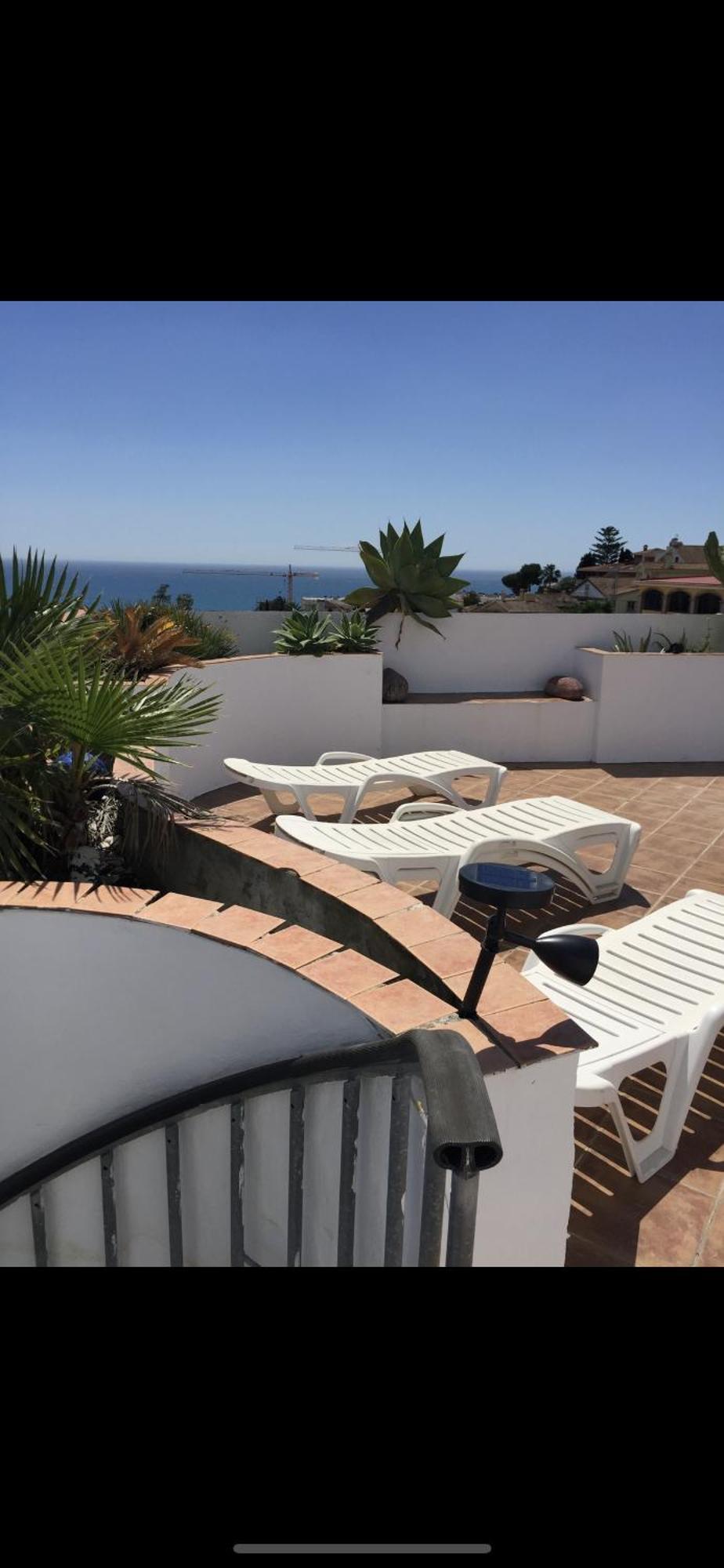 Penthouse With Private Roof Terrace And Jacuzzi Apartment Fuengirola Exterior photo