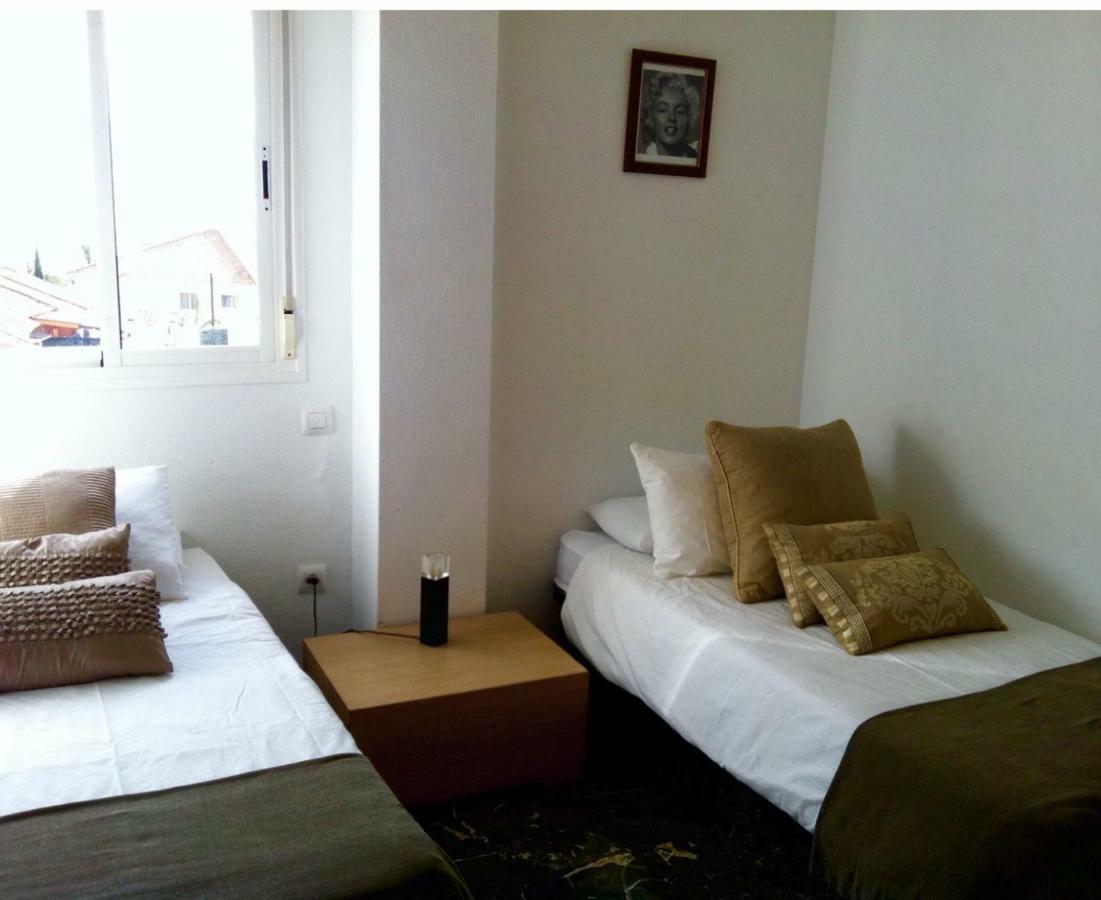 Penthouse With Private Roof Terrace And Jacuzzi Apartment Fuengirola Exterior photo